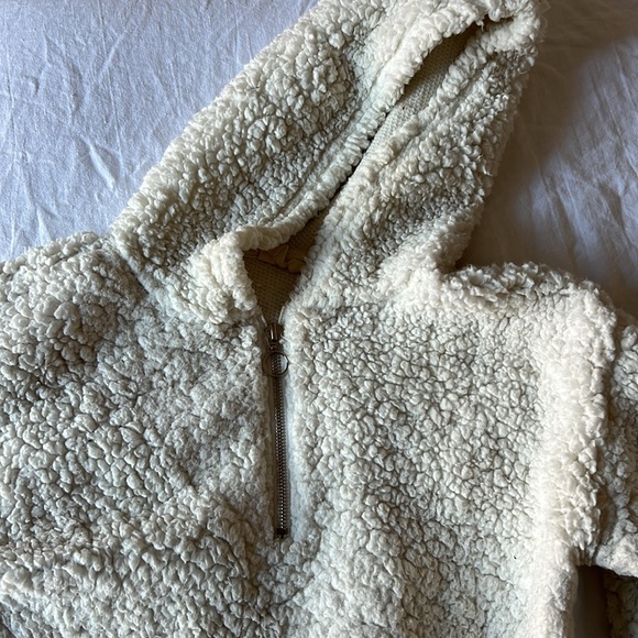 Off white fluffy quarter zip, size Small - Picture 2 of 2